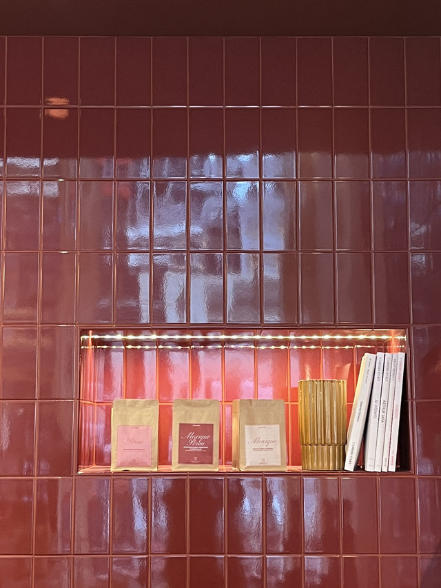 Paris | Cosy coffee shop in Paris with good vibe 