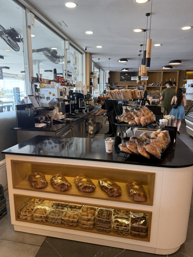 Santorini Bakes🍞
