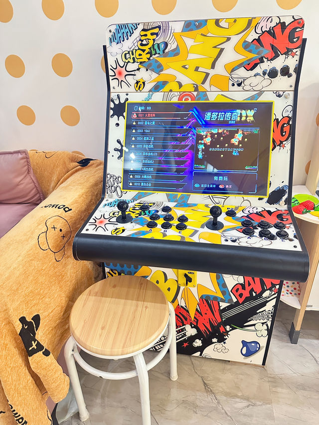 💰人均只需約 $100，就可以入住比卡超主題滑梯房🤩