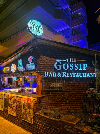 The Gossip Bar & Restaurant — ресторан, коктейль-бар и спорт-паб в самом сердце Аланьи.