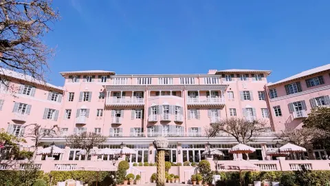 MT. NELSON: EFFORTLESS LUXURY, TIMELESS CAPE TOWN — traveler post in Constantia
