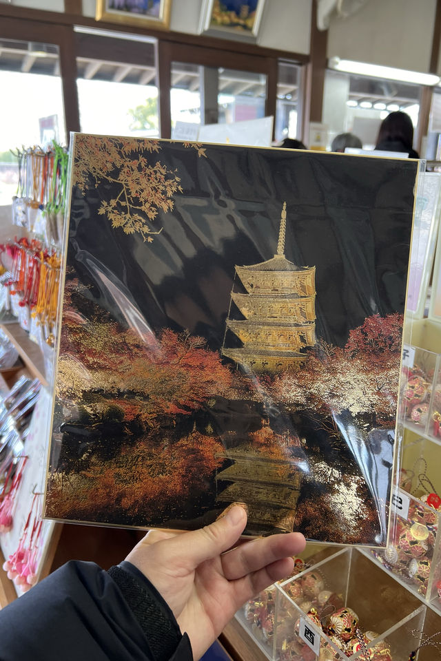 京都東寺也是賞櫻名所之一