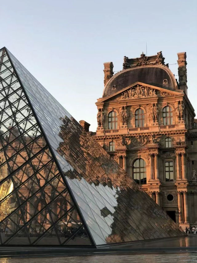 Louvre Museum Paris France 🖼️🇫🇷 