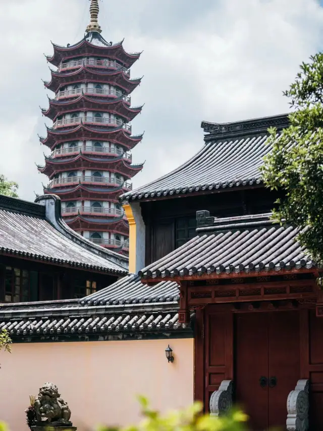 Shaoxing's off-the-beaten-path attraction, Xinchang Dafo Temple, is serene and beautiful (with a travel route included)