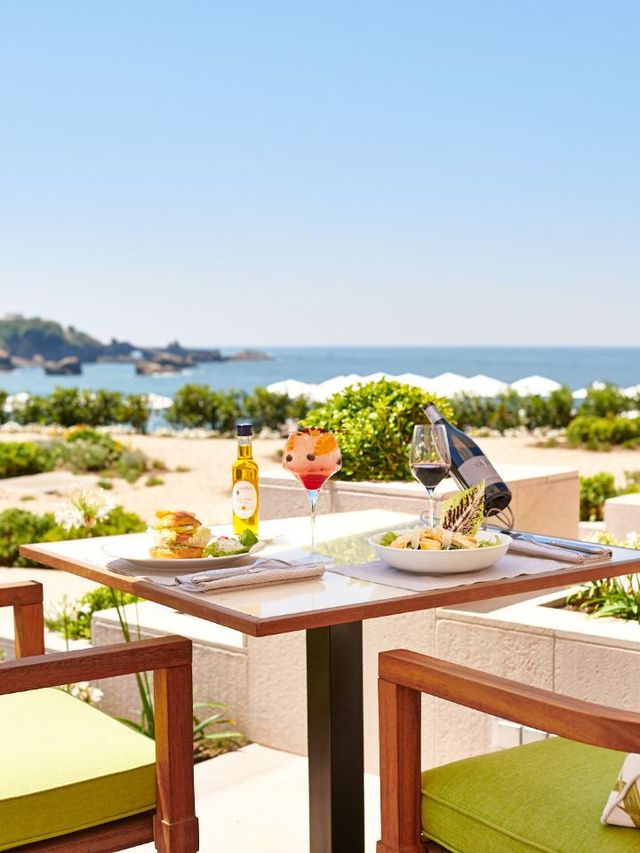 🌟 Biarritz Bliss: Unwind at Hôtel du Palais 🌊