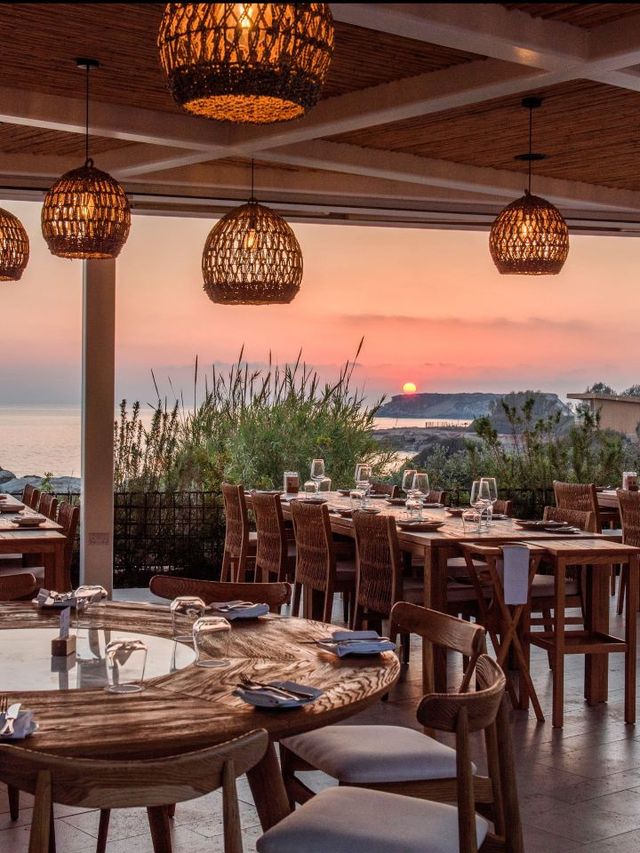 🌟 Cyprus Escapes: Cap St Georges Resort's Rave Review! 🌴