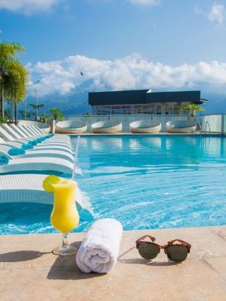 🌟 Santander's Gem: Punta Diamante's Luxury Stay 🌟