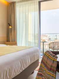 🏖️ Larnaca's Hidden Gem: Indulge in Cozy Luxury! 🌟