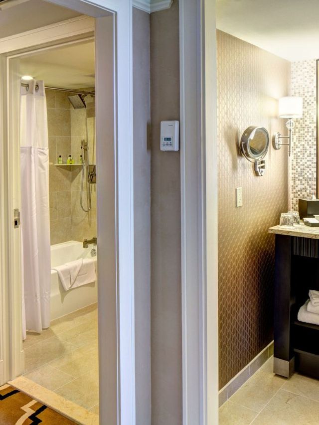 🌟 NOLA's Finest Stay: InterContinental Hotel Buzz 🌟