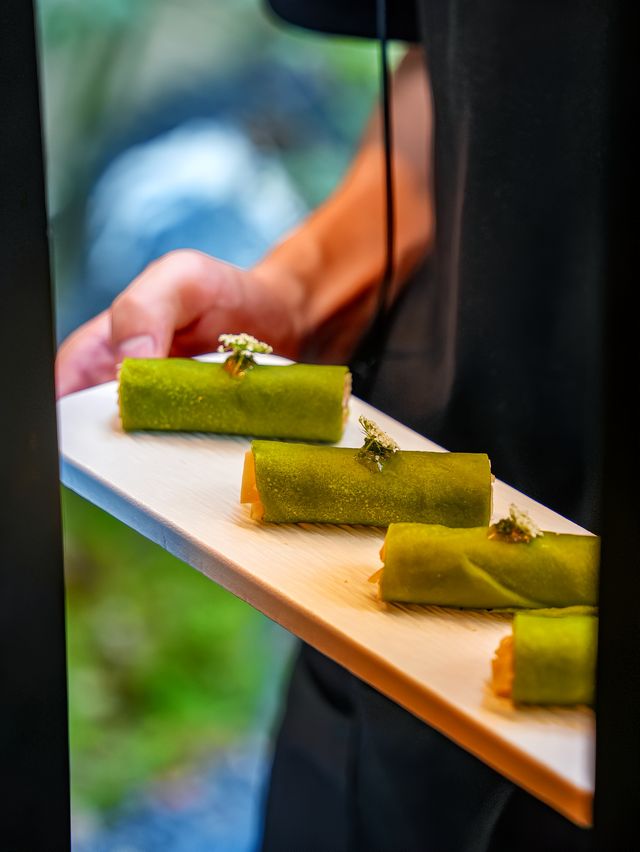 呢間素食餐廳嘅靚景係成都真係數一數二! 呢間素食餐廳嘅靚景係成都真係數一數二!