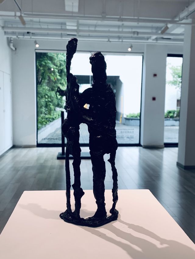 衡山路免費雕塑展，形態的詩與哲。
