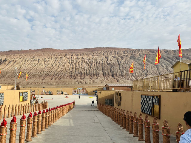 Finally , I Saw the Flaming Mountains in Real Life! 🇨🇳