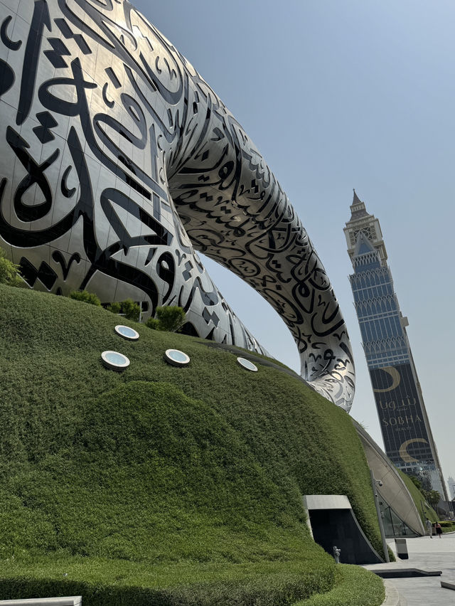 Dubai can provide you whatever you ask; The city of records and entertainment 