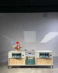 トム・サックスのBTS美術館Hybe Insight個展