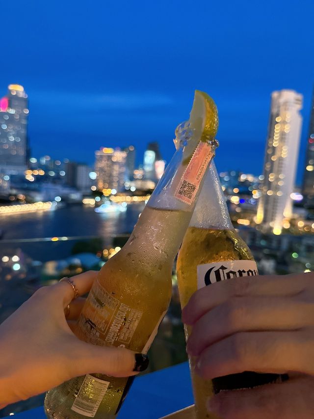Iconsiam: The Perfect Spot for a Riverside View