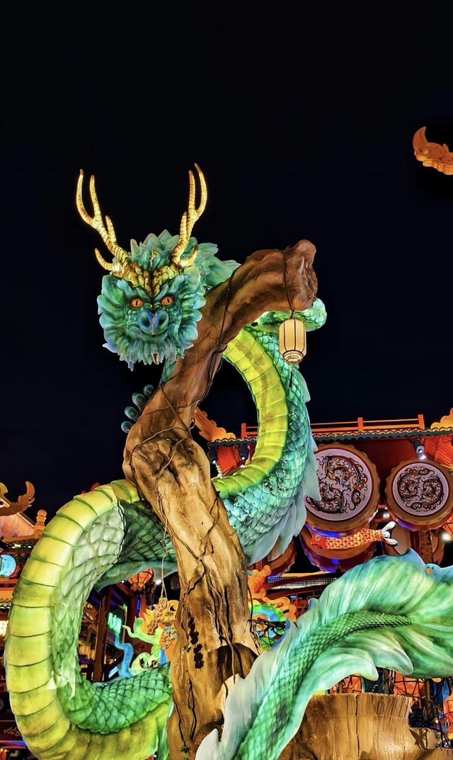 明月山海間，一段夢幻的旅程