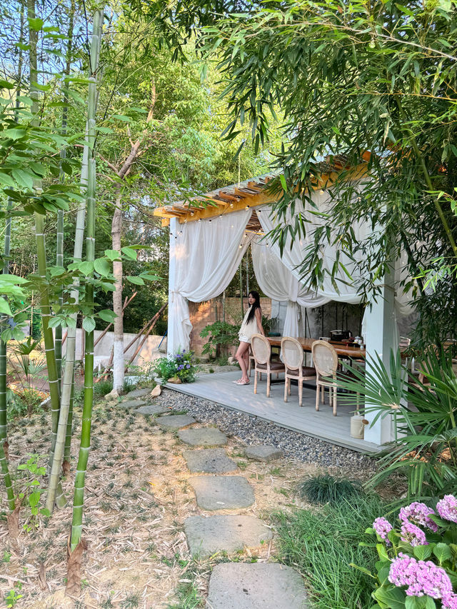 初夏誤入莫奈花園 江浙滬最美湖畔花園溯溪