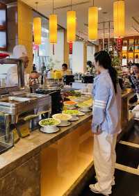 豪華大氣的北京飯店陽光餐廳