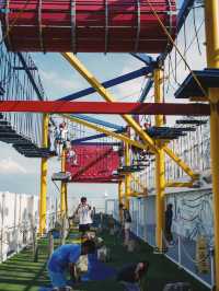 💰Singapore hotels are crazy expensive… good thing I sleep on a ship!