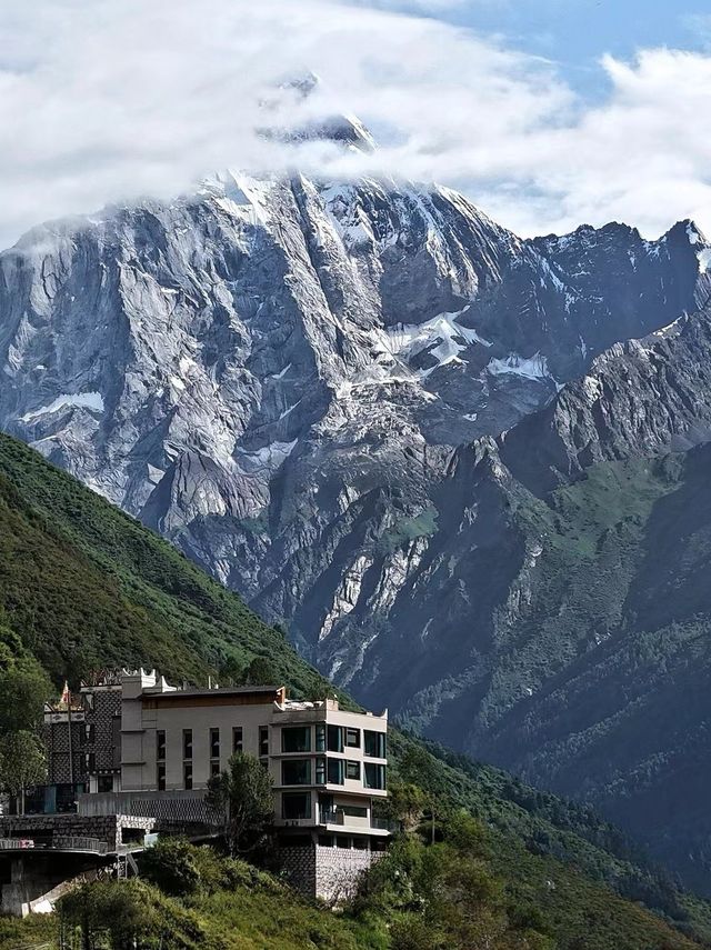 【星山月影懸崖民宿】長坪溝邊的雲端夢境