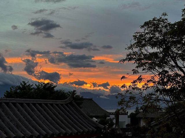 大理最靚嘅民宿花園！等你嚟赴一場光影之約。