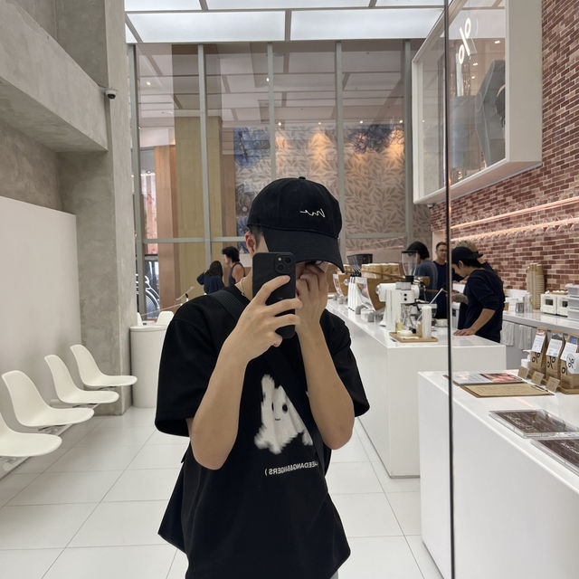 ☕Arabica and street view in the BGC, the authentic coffee bean smell inside the beautiful city ☕Arabica and street view in the BGC, the authentic coffee bean smell inside the beautiful city