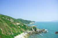 深圳東西涌徒步攻略，觀山海奇觀與歷史秘境