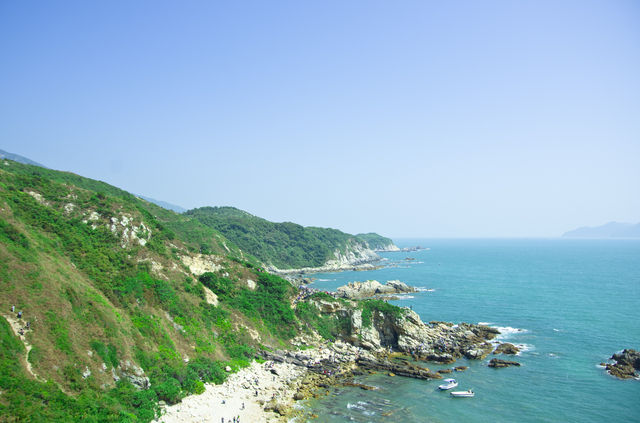 深圳東西涌徒步攻略，觀山海奇觀與歷史秘境