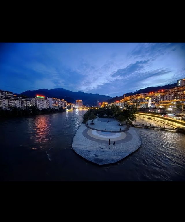 龍勝必打卡攻略！梯田+美食+夜景全拿下