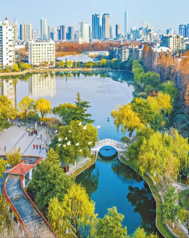 Don't just know Yellow Crane Tower! Jianghan in Wuhan is the ultimate spot for food and shopping