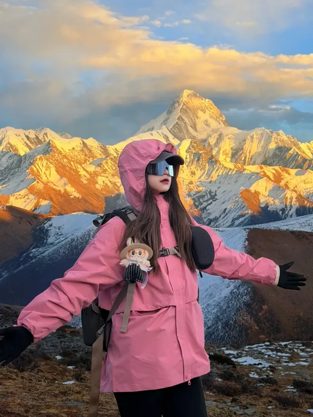 原來冷嘎措的日照金山 才是川西頂流！！！