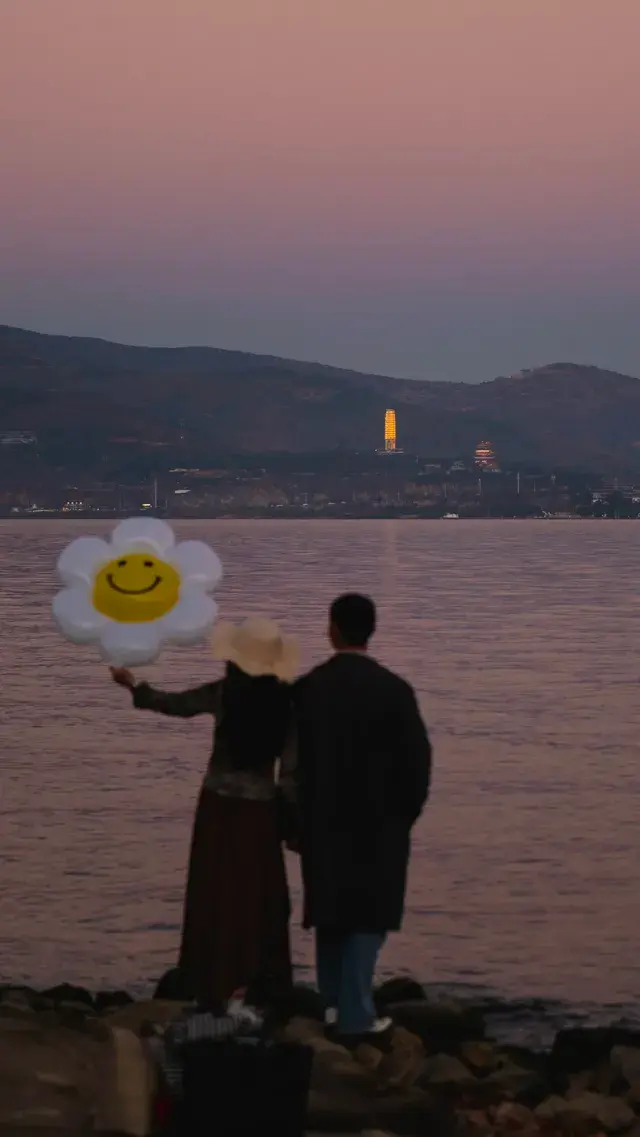 真不是AI我拍到了洱海月升PLUS 真不是AI我拍到了洱海月升PLUS