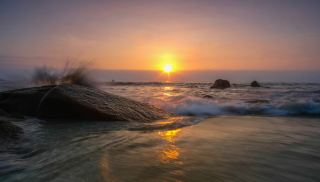 クアンタンのビーチで見る日の出の絶景