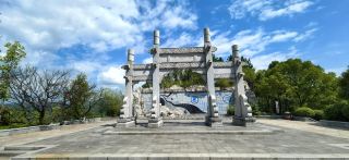 Climb high in Xunyang, Shaanxi, to see the "Golden Thread Hanging Gourd" wonder in Taiji City