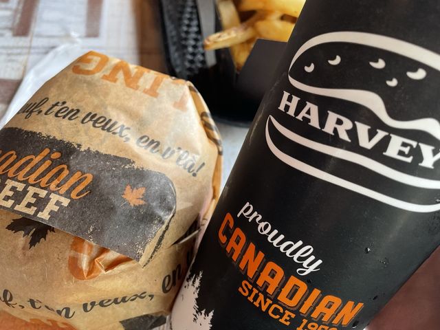 캐나다 토론토 햄버거 맛집, “하비스 버거”