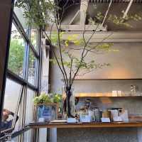 穴場のクロワッサンが絶品カフェ