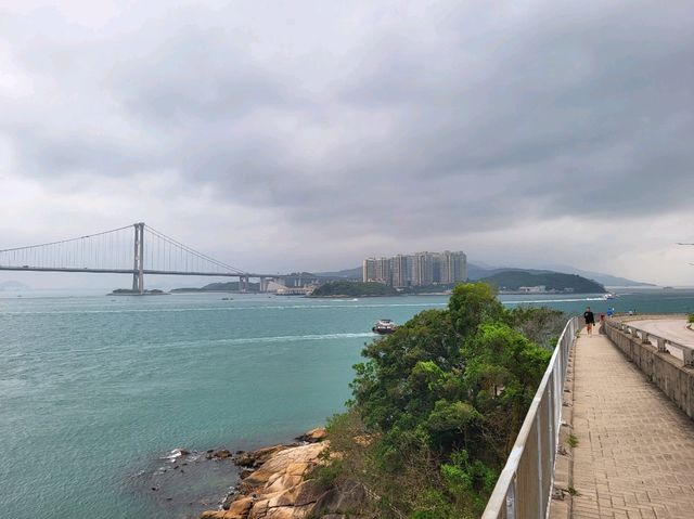 青山公路海岸線景色怡人