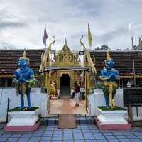 ขอพรพระเจ้าทันใจ วัดพระธาตุดอยคำ