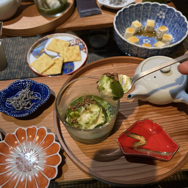 うれしの茶とお酒が楽しめるBAR🍸