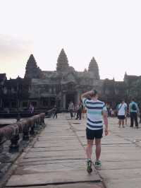 Discover beautiful Sunrise Tour in Angkor Wat