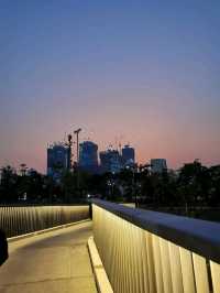 ถ่ายรูป  เช็คอินที่สวนเบญจกิติ 