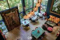 Muguet de Café & Art space