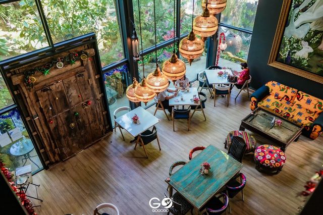 Muguet de Café & Art space