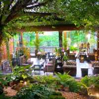 Phumontra Cafe & Massage ภูมนตรา