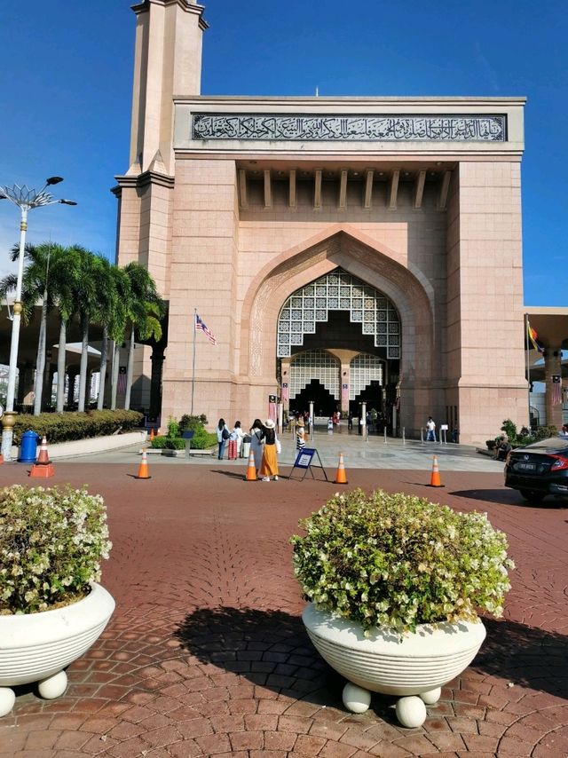 Putra Mosque, the Iconic landmark of Putrajaya