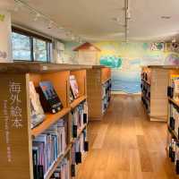 玩具成恐龍 - 不知火美術館