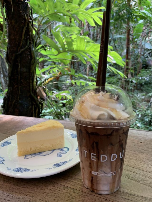 Teddu Coffee & Inn Maekampong Teddu Coffee & Inn Maekampong