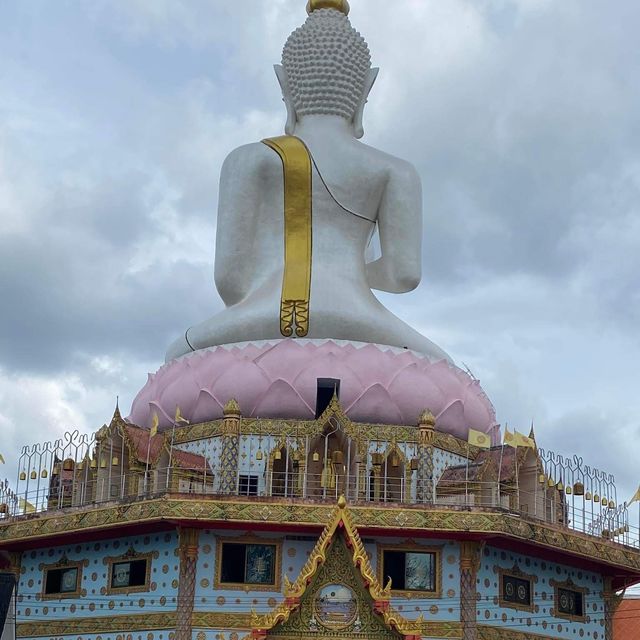 พระใหญ่ วัดหัวถนน ตำบลปริก อำเภอสะเดา จังหวัดสงขลา