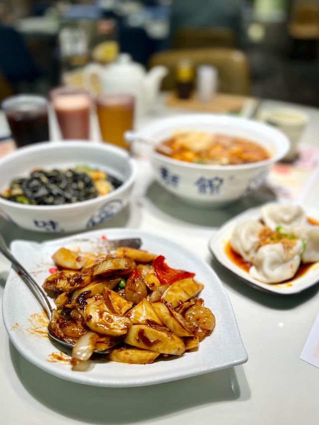 平日下午。。又來吃個上海菜🥢 平日下午。。又來吃個上海菜🥢