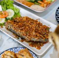 J&T Restaurant อาหารดีเมืองระนอง